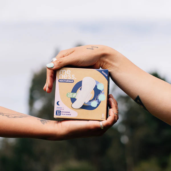 Toalla Nocturna Tela Suave Biodegradable (10 unidades)