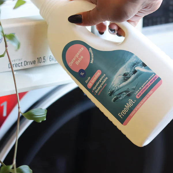 Detergente Concentrado Bebé - Manzanilla 1 Litro