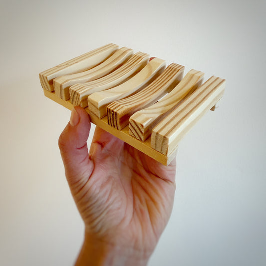 Jabonera Rejilla de Madera Pino