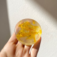 Cargar imagen en el visor de la galería, Jabón Sólido 75 gr Naranja Caléndula Casabulka
