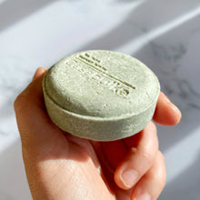 Cargar imagen en el visor de la galería, Shampoo Sólido Eucalipto Jojoba Casabulka
