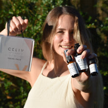 Cargar imagen en el visor de la galería, Travel Pack (Agua Micelar + Sérum Antioxidante + Crema Facial Hidratante)
