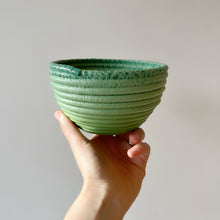 Cargar imagen en el visor de la galería, Jabón Sólido 75 gr de Lavanda Casabulka
