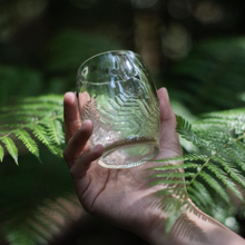 Cargar imagen en el visor de la galería, 6 Vasos de Botella Pequeña Puyehue
