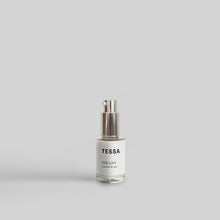 Cargar imagen en el visor de la galería, Eye Lift 15ml Crema multifuncional para el contorno de ojos
