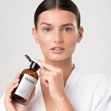 Cargar imagen en el visor de la galería, Lavender Cleanser 250ml Limpia tu rostro de manera simple y eficaz
